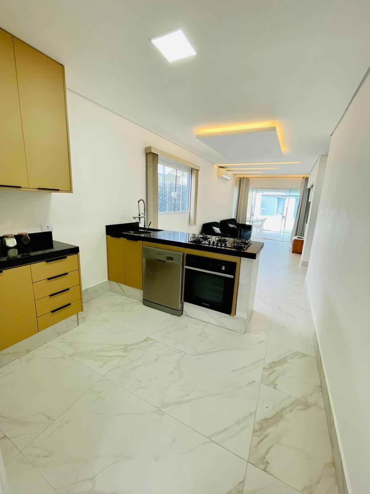 Casa Com Piscina E Hidromassagem Praia Enseada. Γκουαρούχα Εξωτερικό φωτογραφία