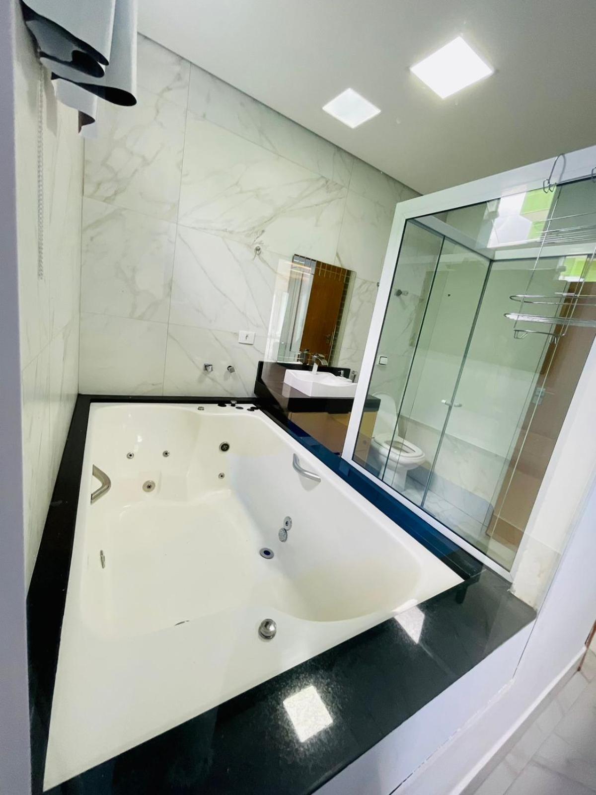 Casa Com Piscina E Hidromassagem Praia Enseada. Γκουαρούχα Εξωτερικό φωτογραφία